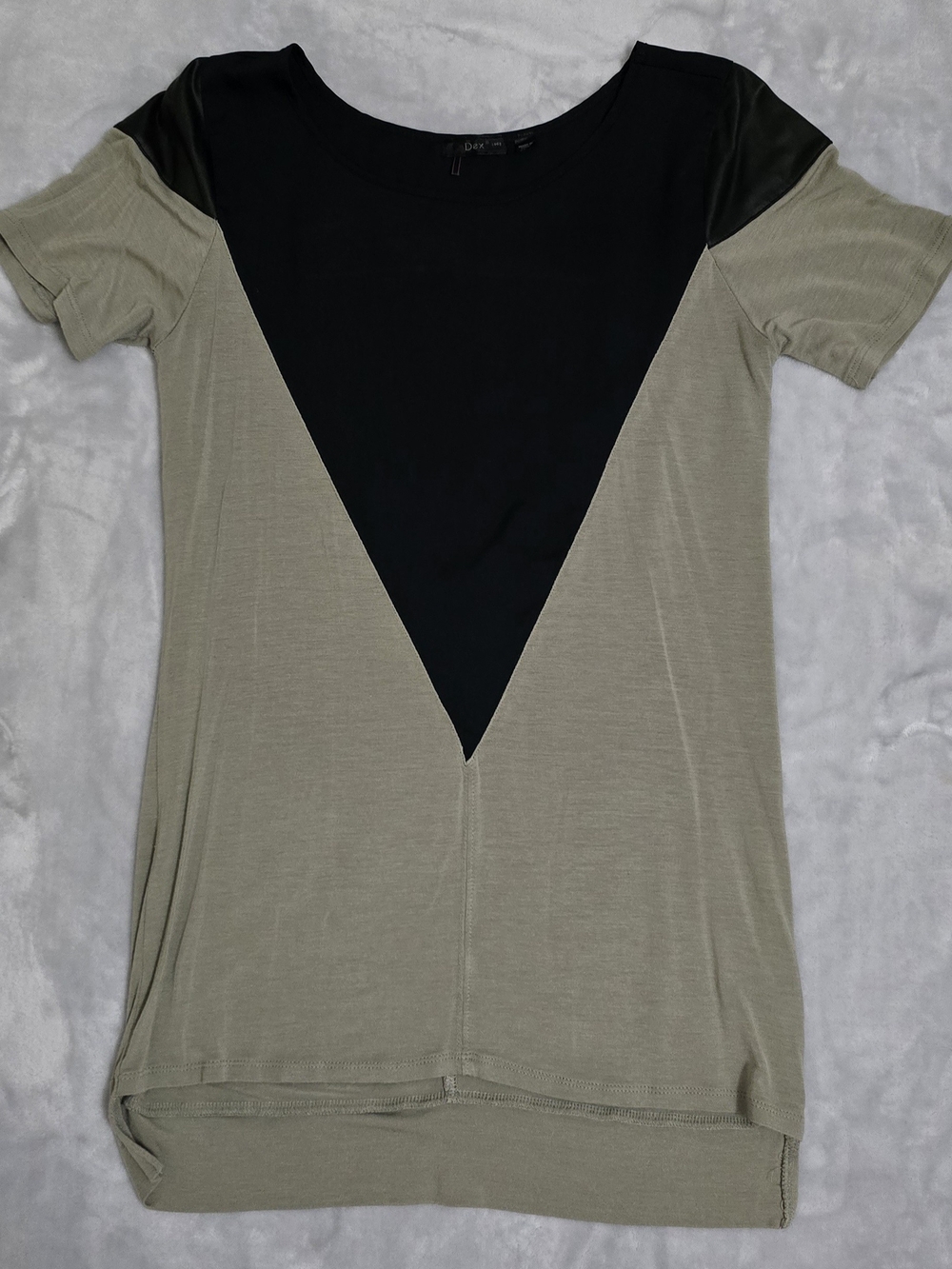 Dex Olive and Black V-Panel Short Sleeve Top
